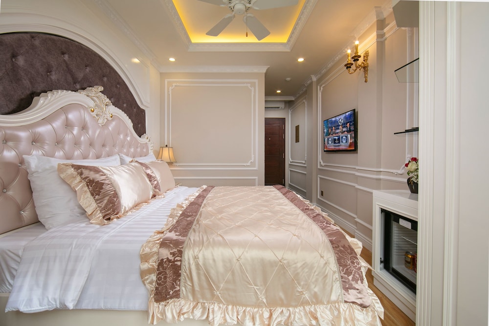Royal Holiday Hanoi Hotel 11/61