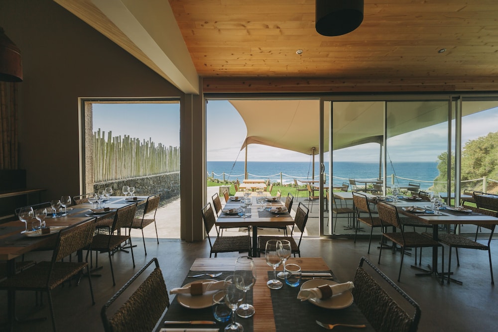Santa Barbara Eco-Beach Resort 32/50