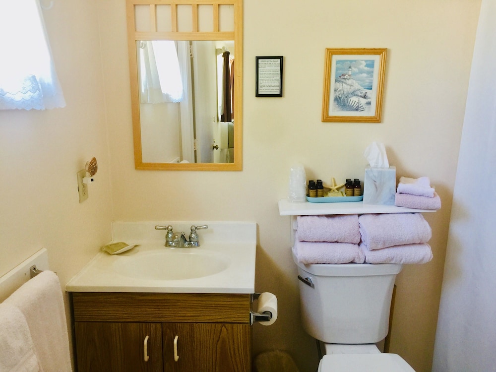 Sesuit Harbor House 50/50