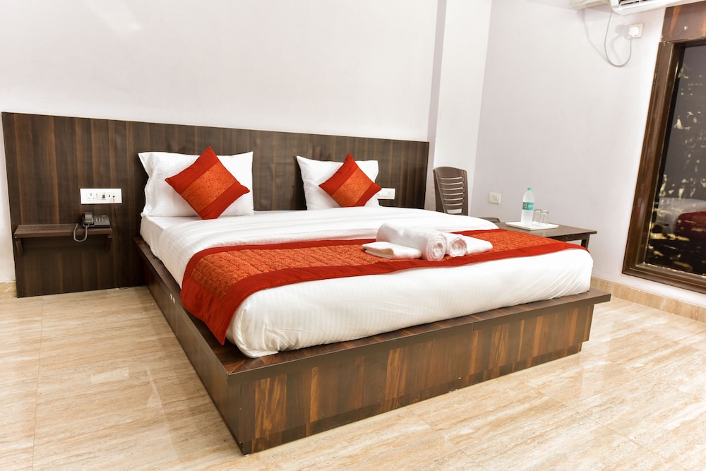 Hotel Noida International 27/50