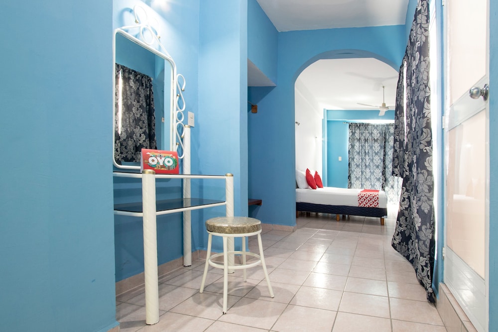 OYO Hotel Estacion 42/42