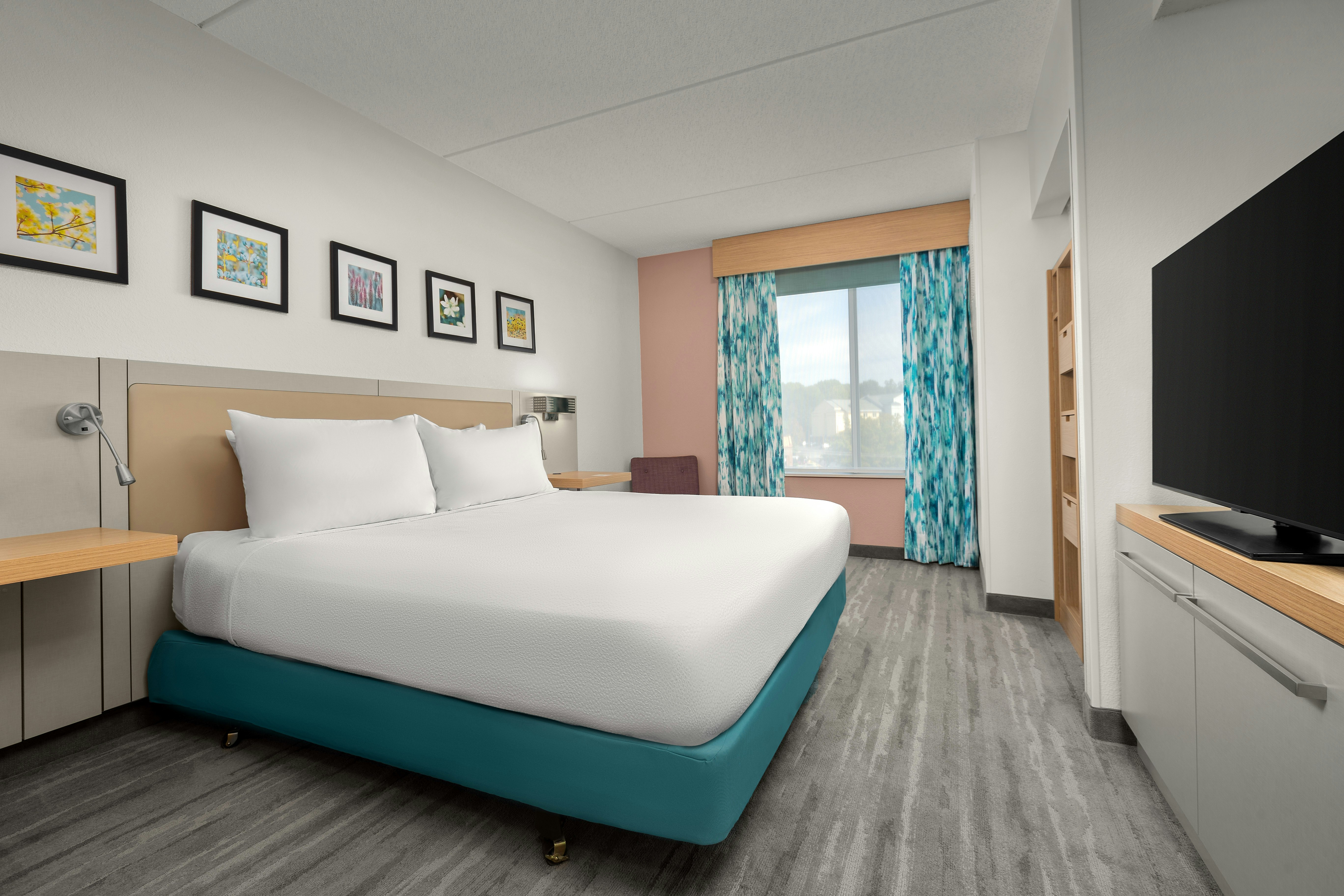 JUNIOR SUITE, KING BED
