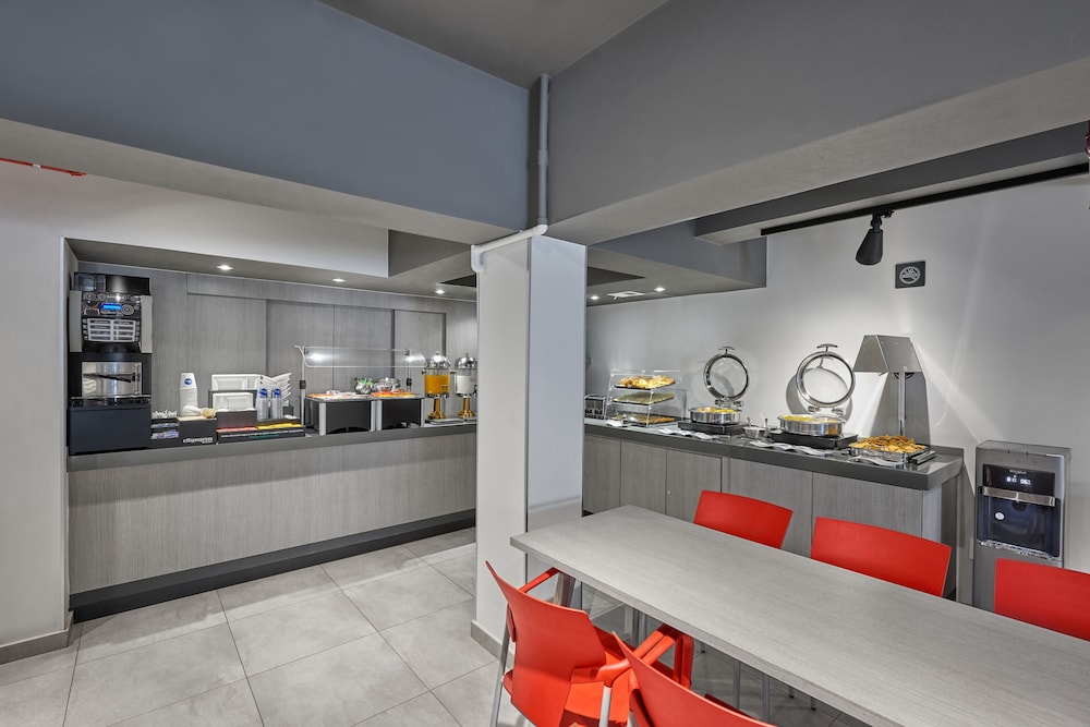 City Express Junior by Marriott Ciudad de Mexico Zona Reforma 3/46