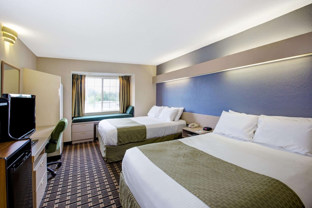 Microtel Inn & Suites by Wyndham Statesville 16/43