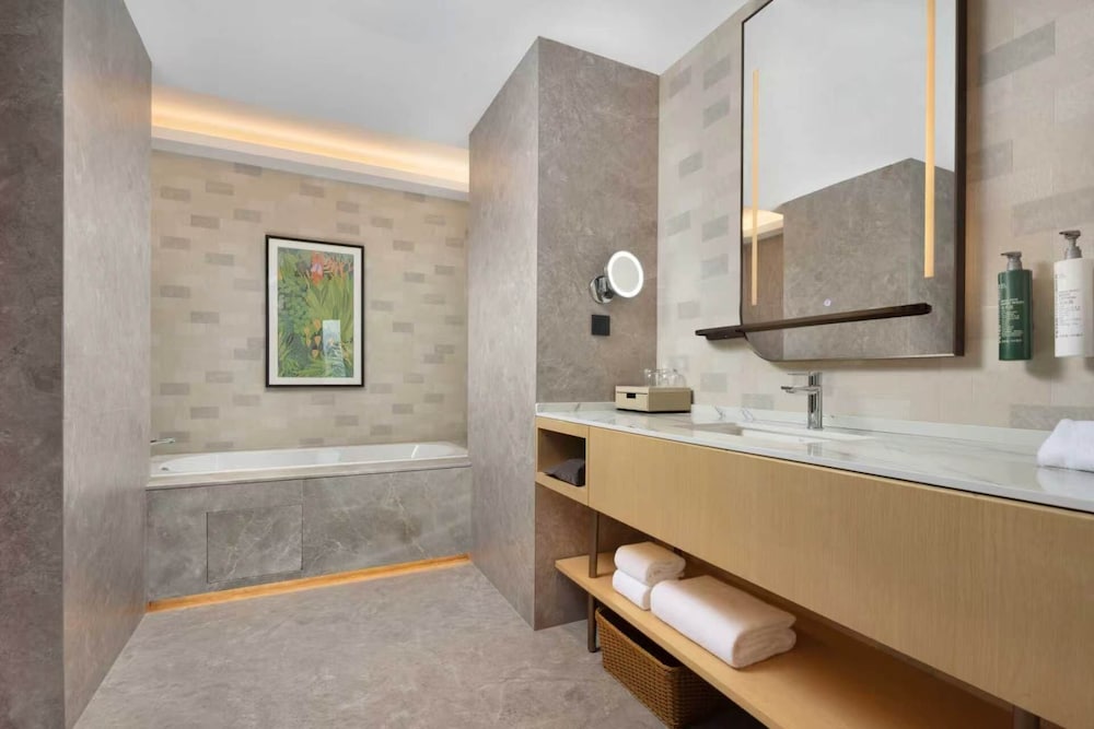 Hilton Garden Inn Xishuangbanna Gasa Airport 64/66