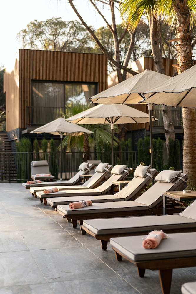 Unique Life Style Hotel 44/49