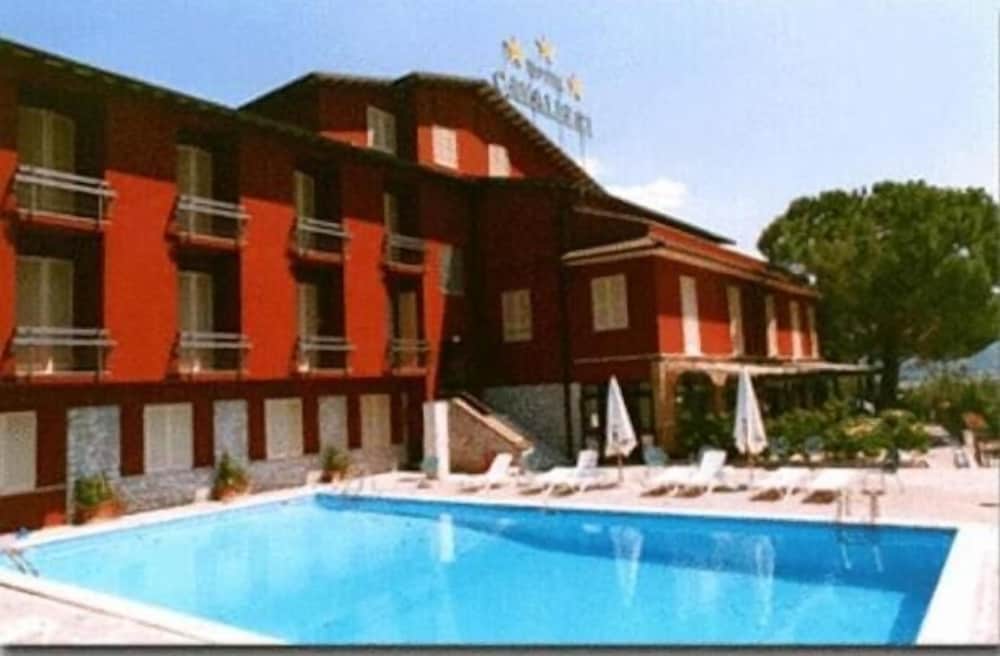 Hotel Cavalieri 4/50