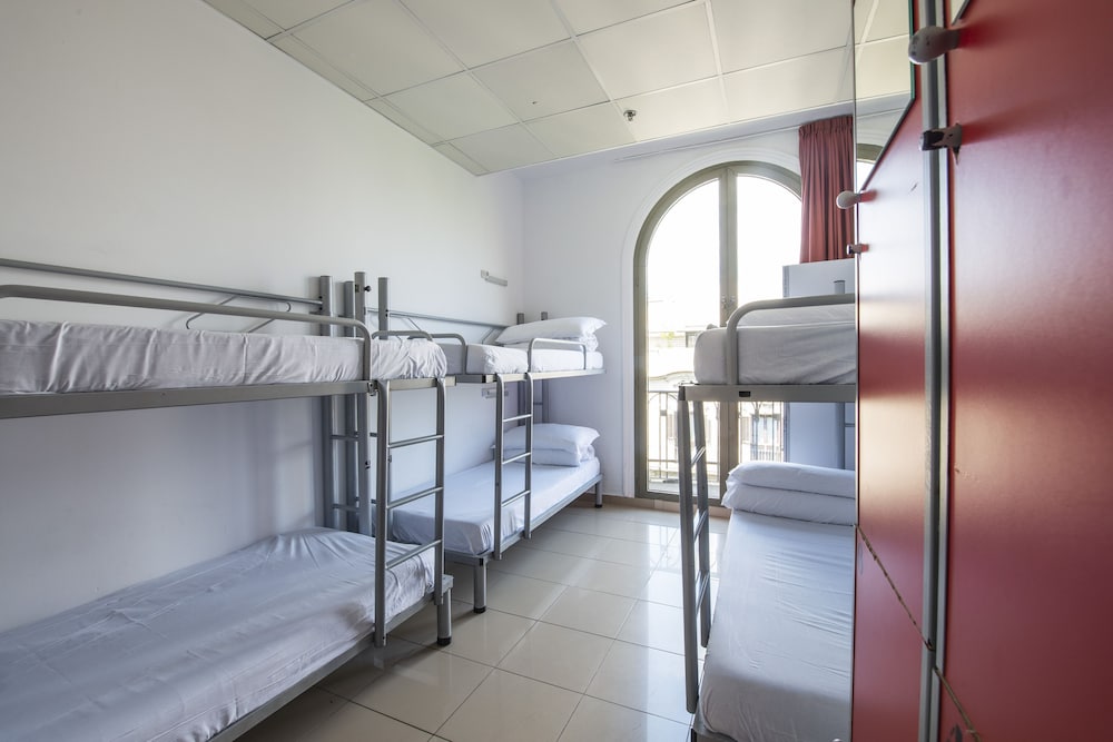 Safestay Passeig de Gracia - Adults Only 10/33
