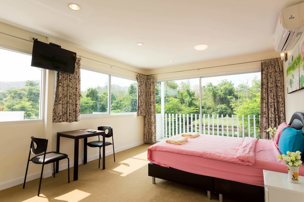 Worawee Resort & Spa 30/50
