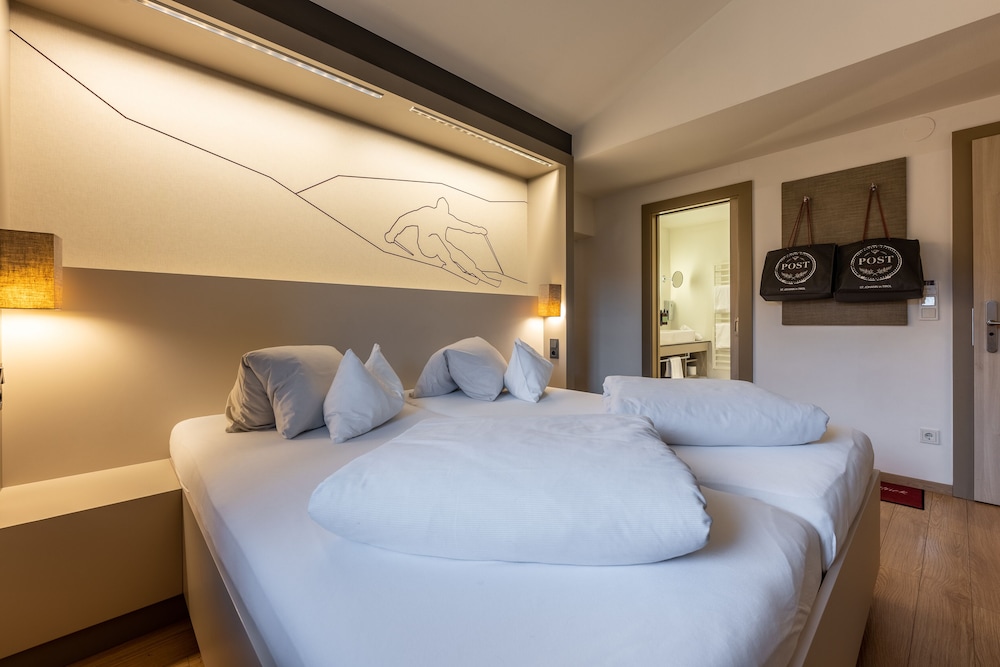 2 Bedrooms, Apartment, King and Twin Beds
