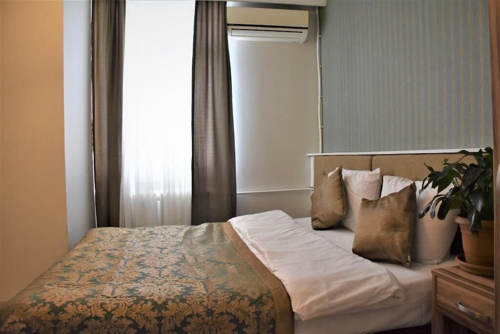 Dinar Hotel 22/43