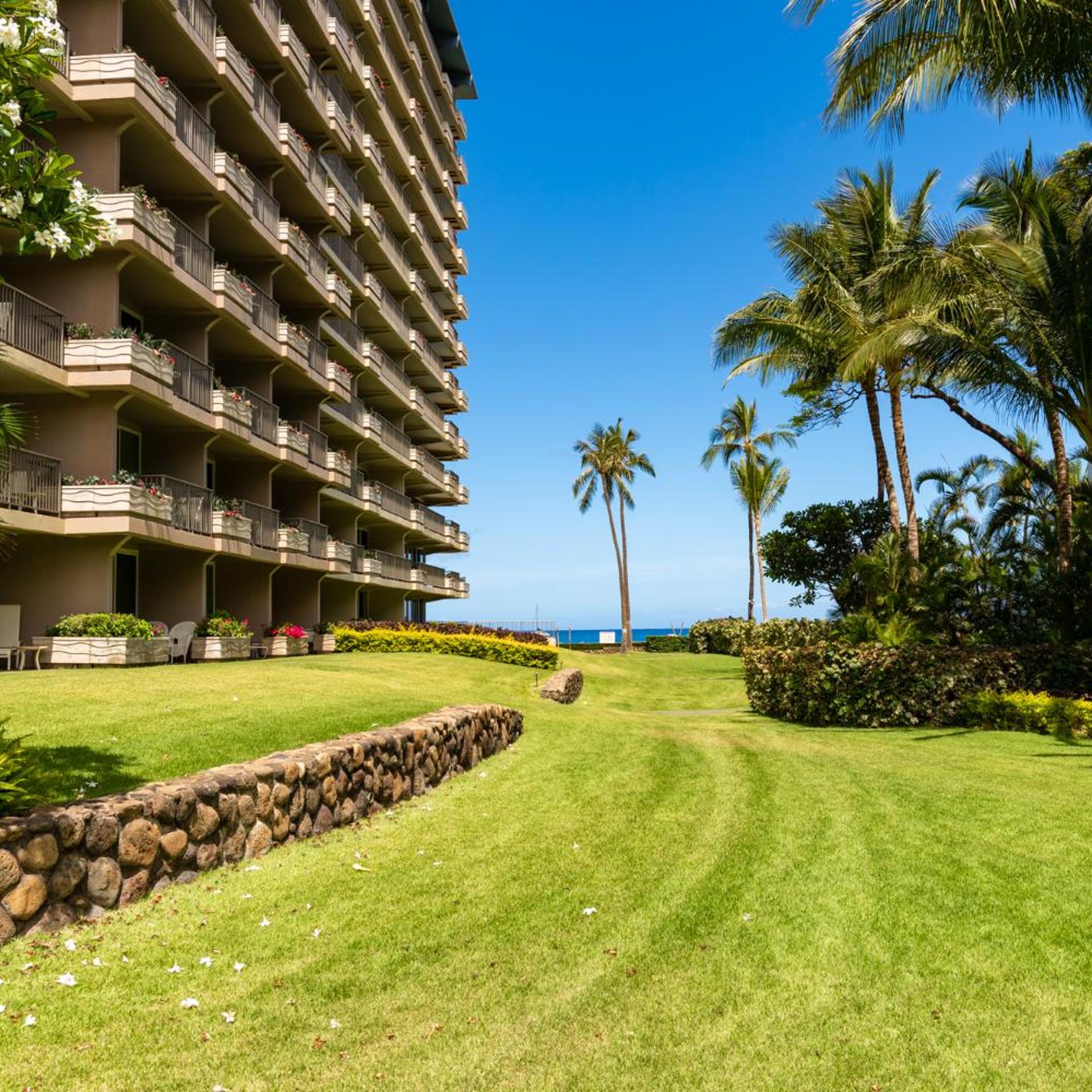 The Whaler Resort 50/50