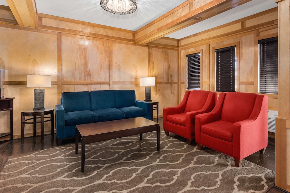 Comfort Inn & Suites Vancouver Downtown City Center 36/48