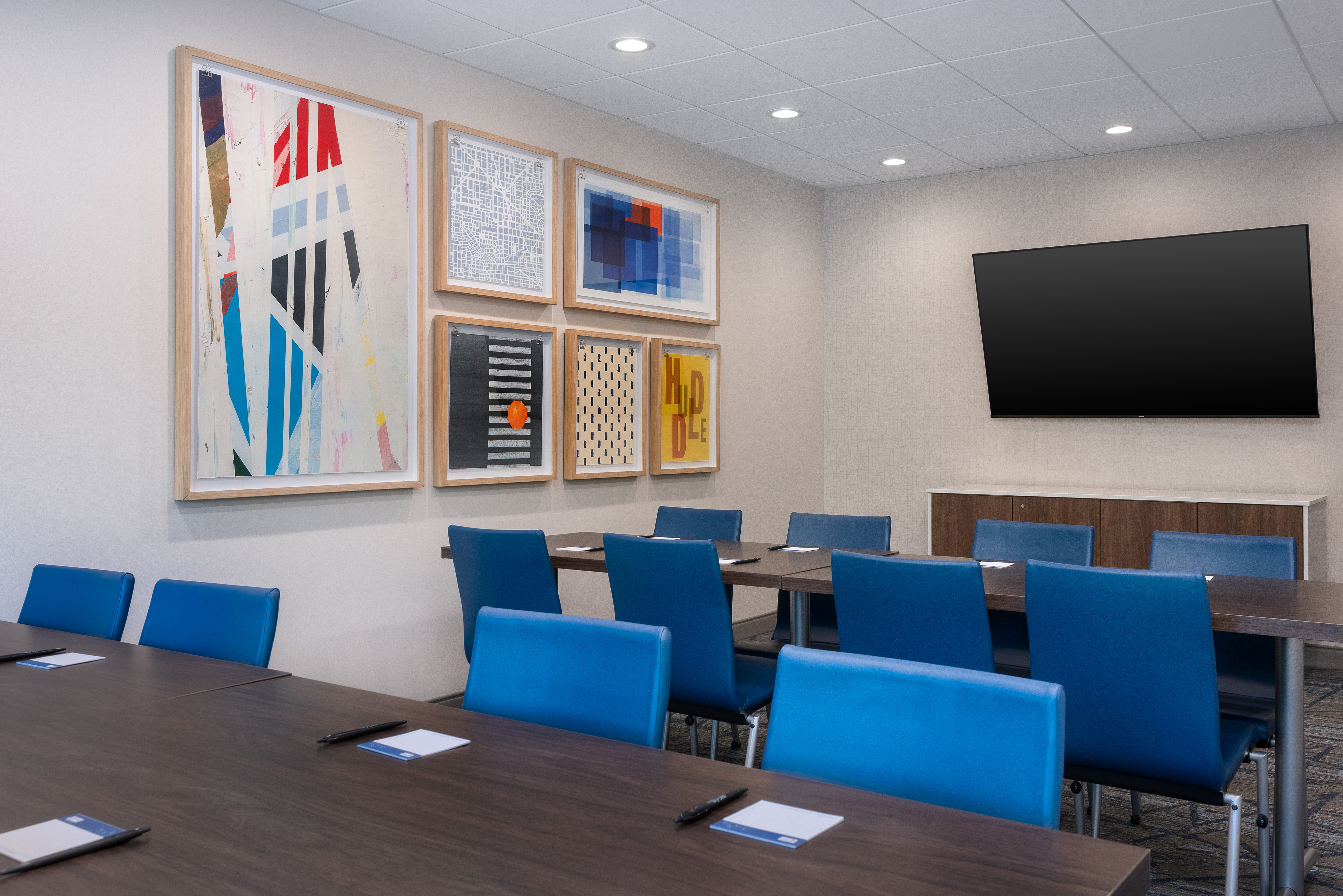 Holiday Inn Express and Suites Alton St Louis Area 32/43