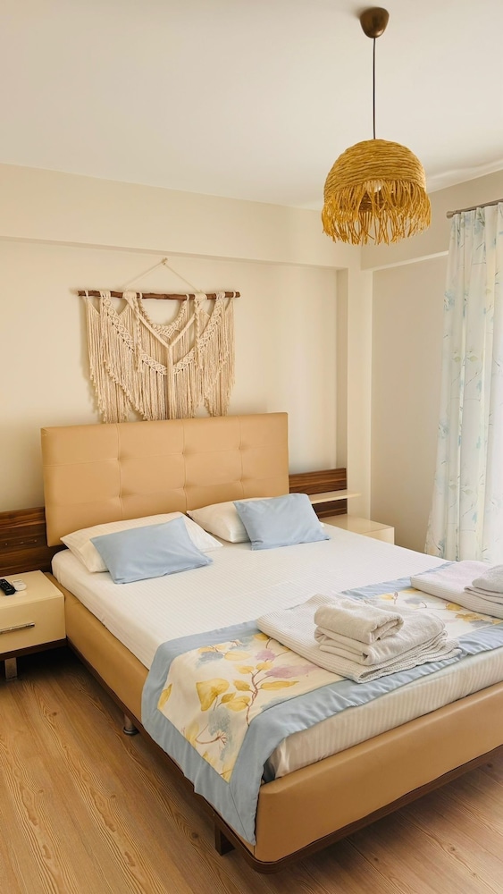 1 BEDROOM, STANDARD, DOUBLE BED