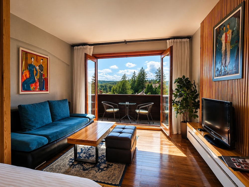 Aurora Resort Spa 50/76