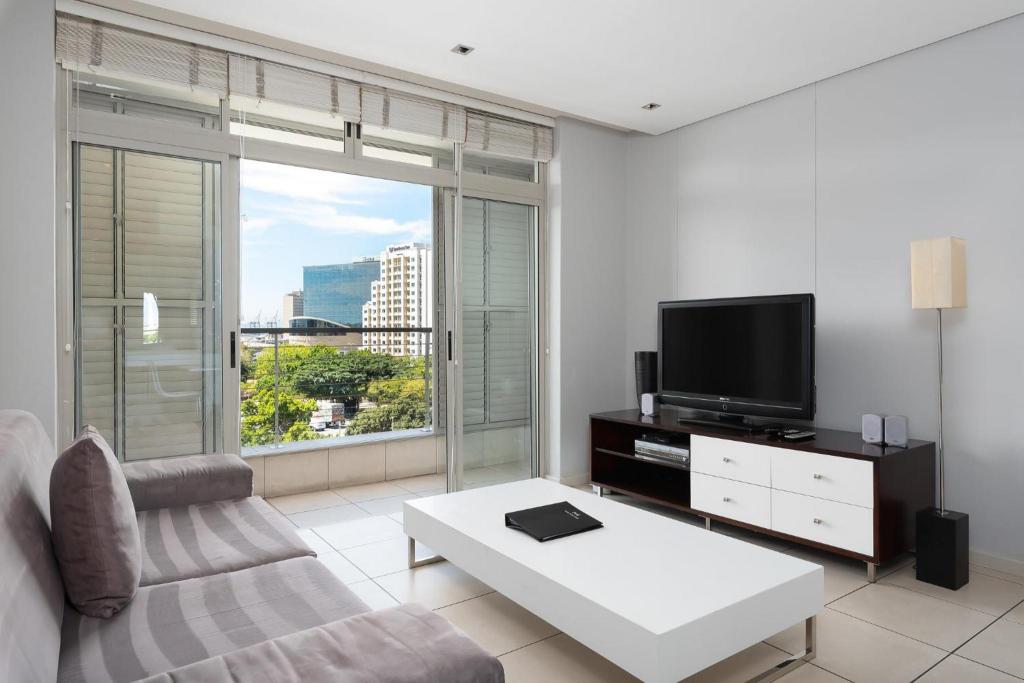 Harbouredge Suites By Totalstay 74/94