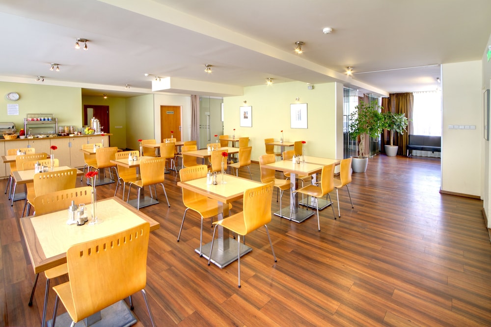Aida Hotel 54/72
