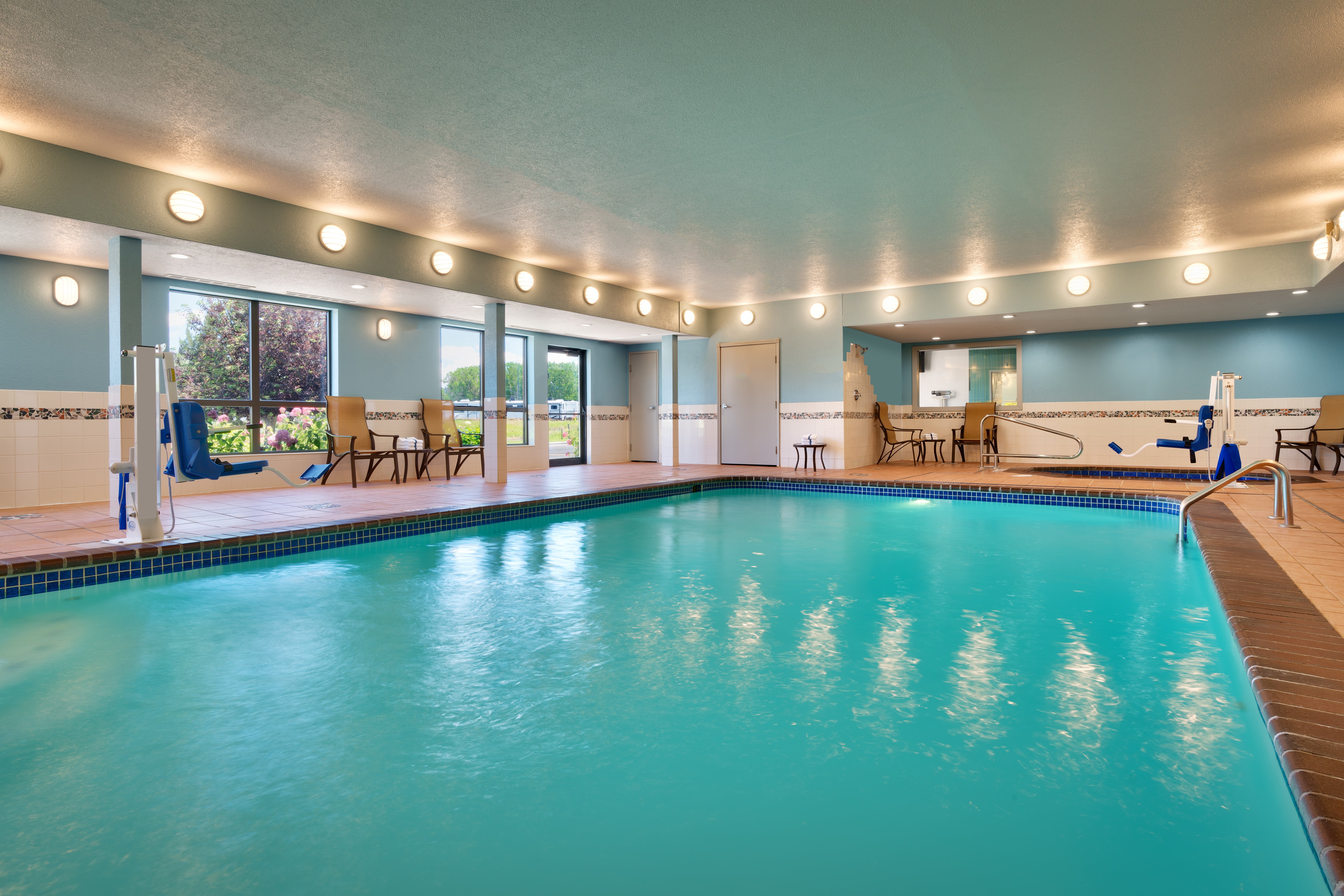 Holiday Inn Express Billings 34/57