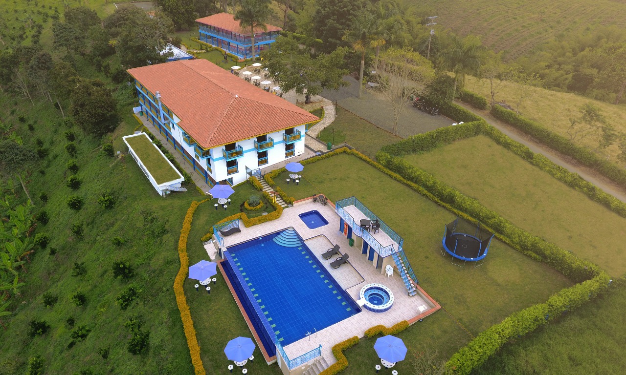 Hotel Campestre Reino Quindiano 12/15