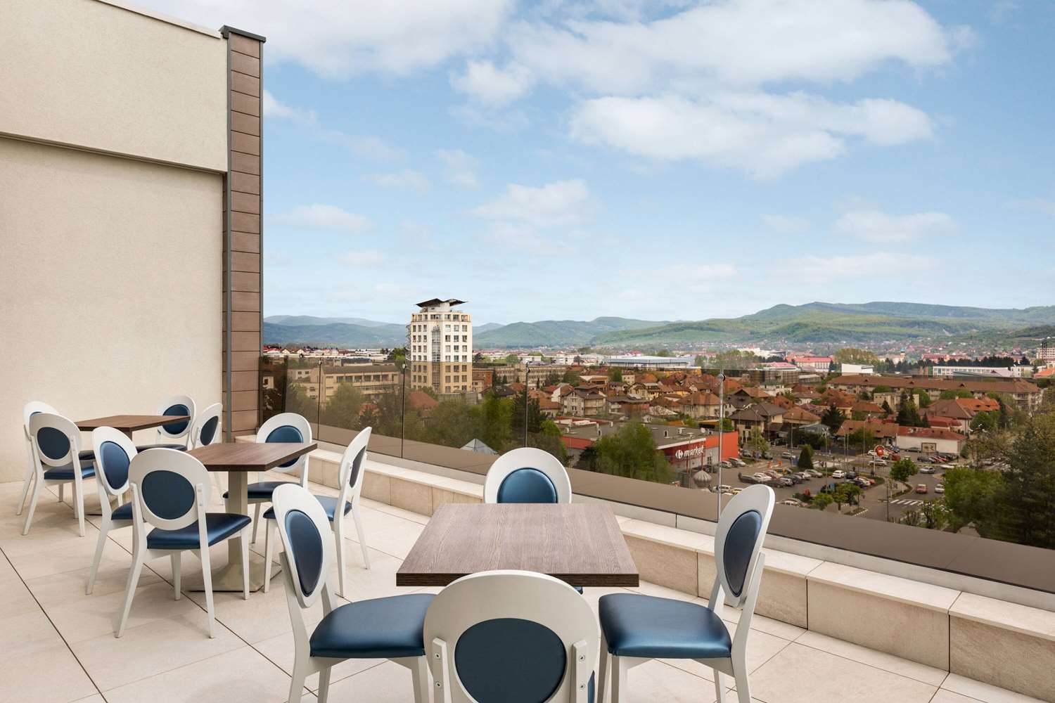 Ramada By Wyndham Ramnicu Valcea 38/52
