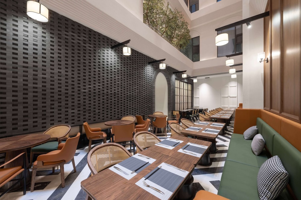 UrCove by Hyatt Xi'an Bell Tower Huimin Street 30/47