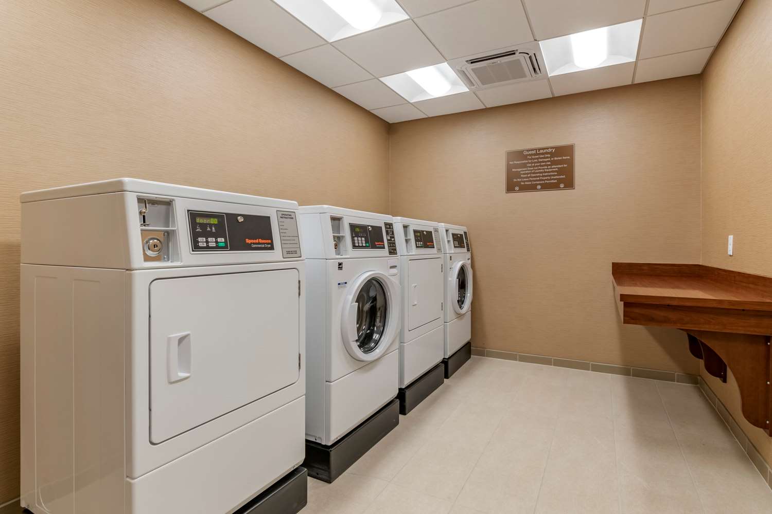 Comfort Suites Camp Hill Harrisburg West 22/29