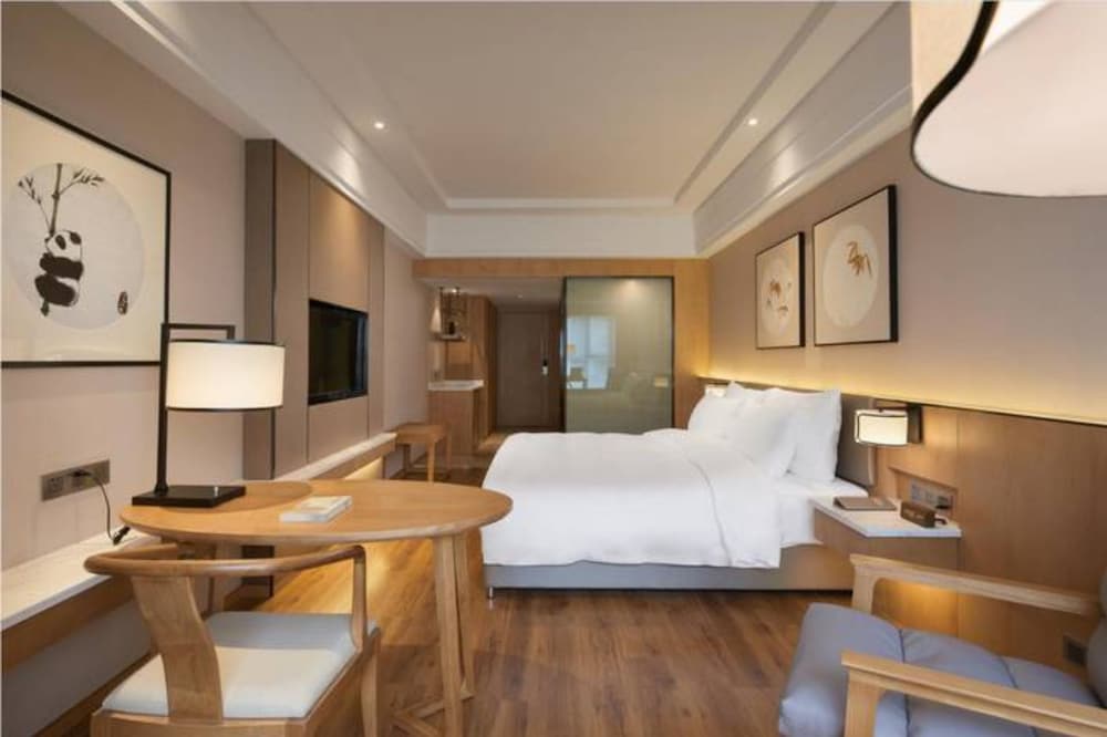 Charm City Kai Guan Hotel 10/30