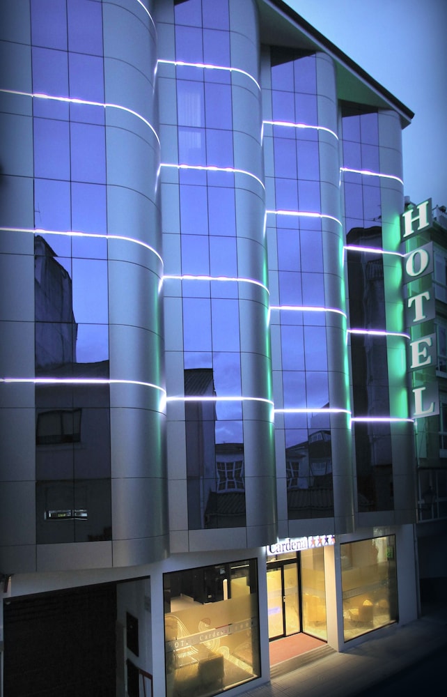 HOTEL CARDENAL 2/30