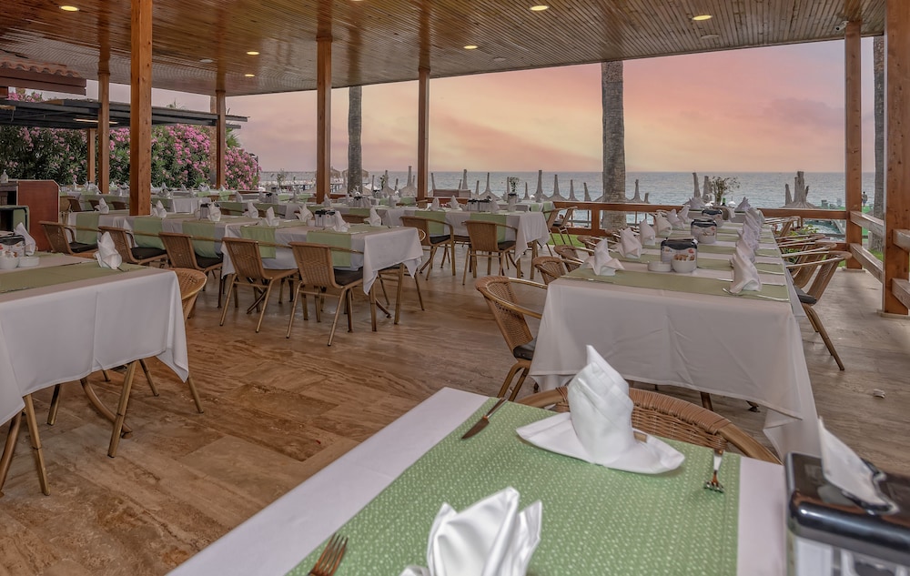 Meryan Hotel 28/51