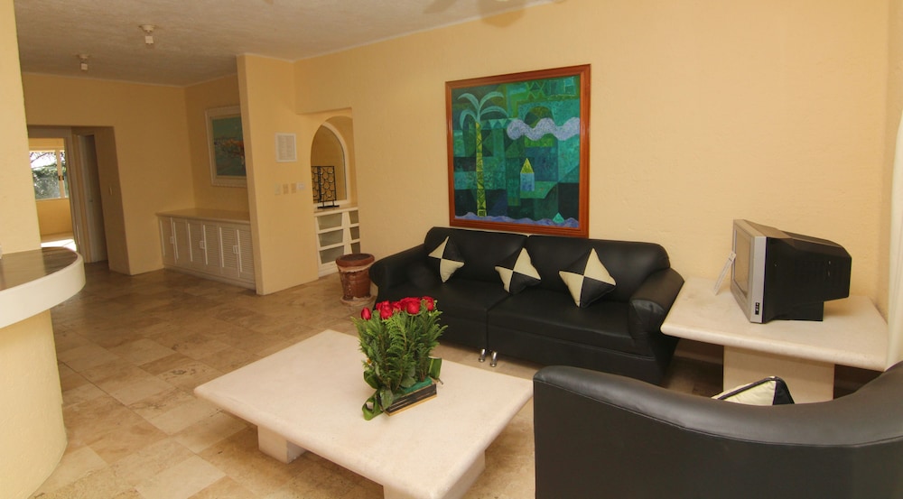 Villamar Princesa Suites 41/63