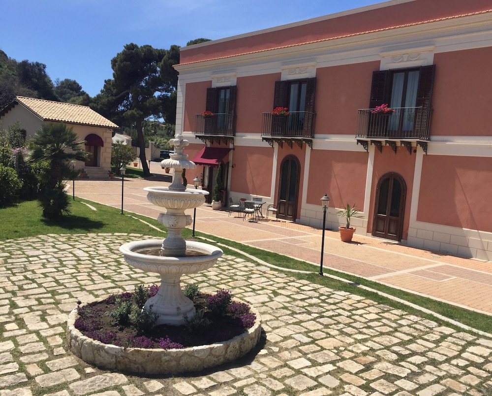 Villa Giuliana 47/50
