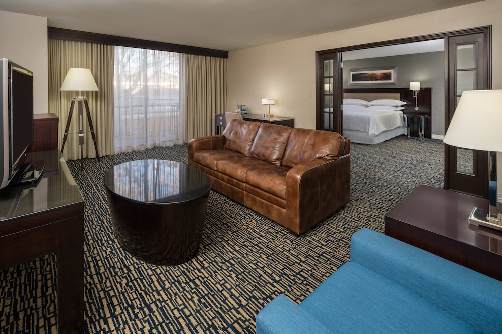 Sheraton Salt Lake City Hotel 35/45