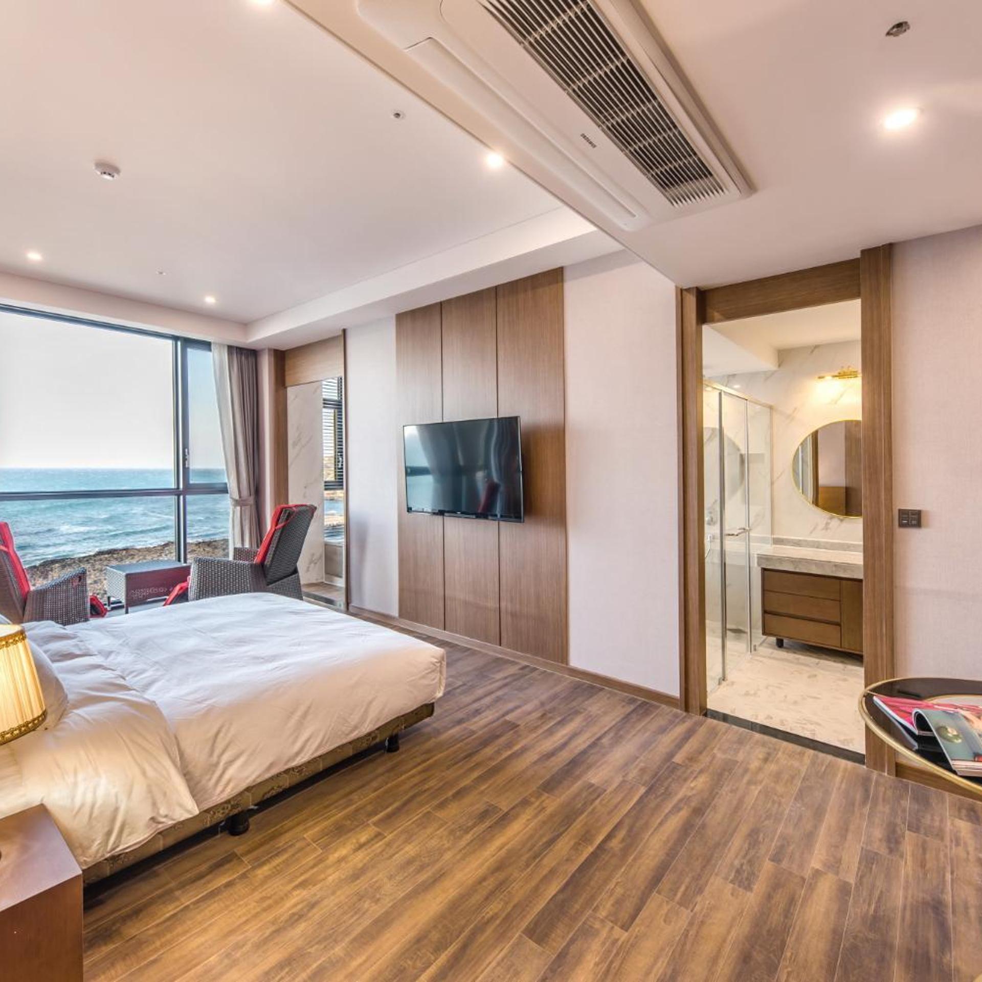 Royal, Ocean, Family, Suite, Dyne Oceano Hotel 2/10