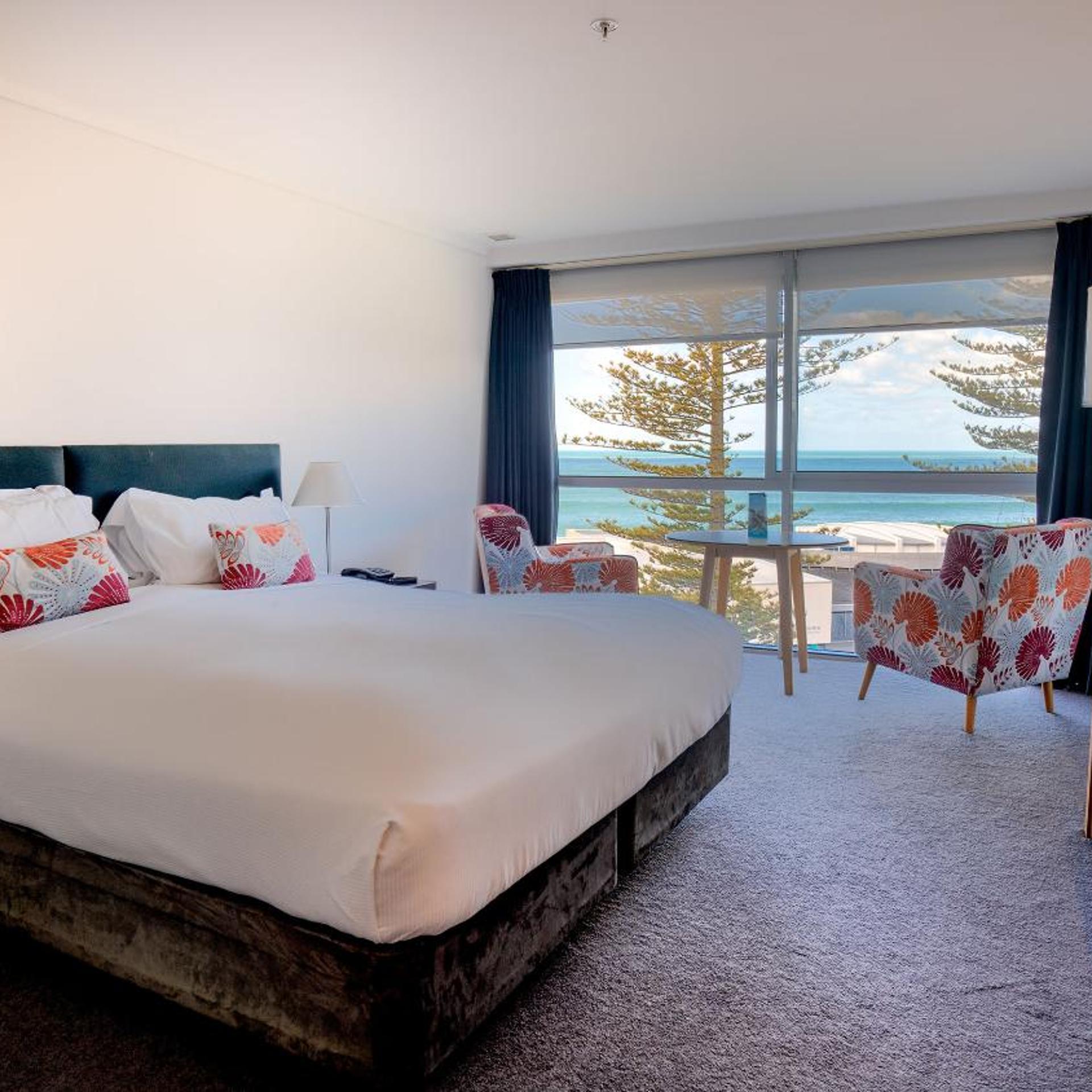 Pacific View Superior King