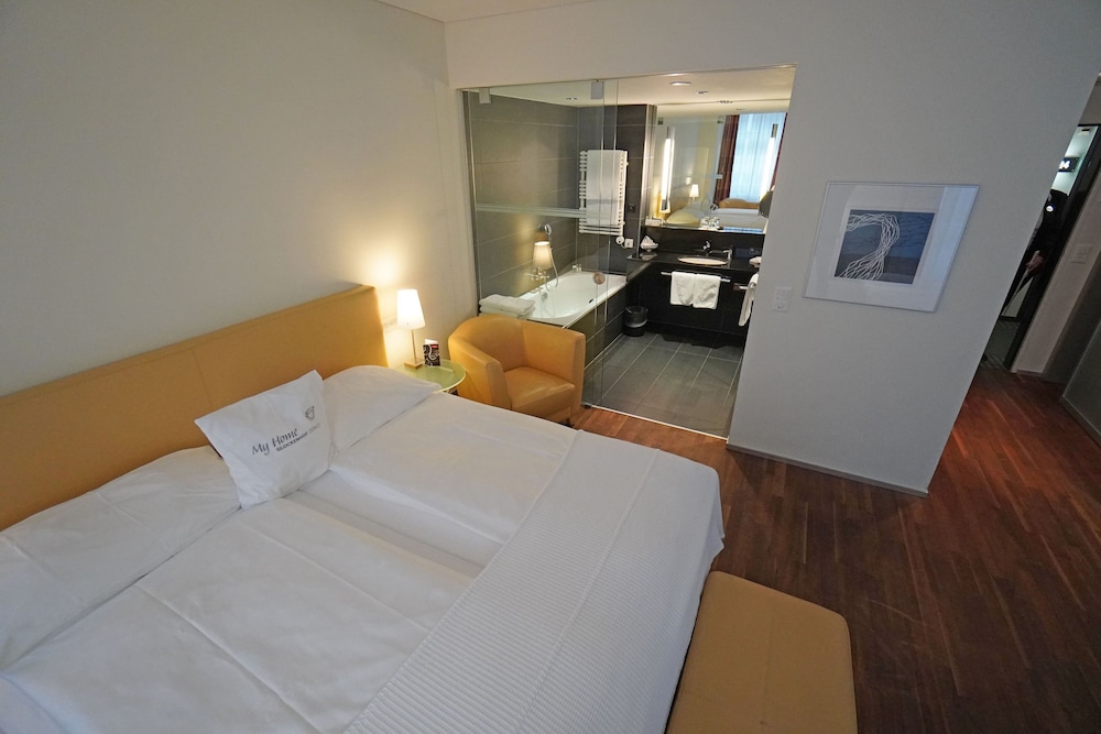 Chic, Comfort, Twin Beds