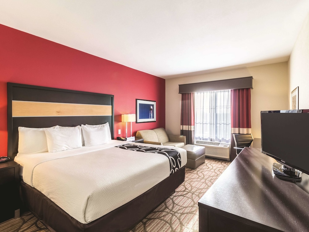 La Quinta Inn & Suites by Wyndham Fargo-Medical Center 14/60
