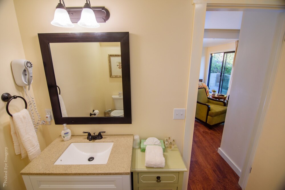 Inn at Buckhorn Cove 28/59