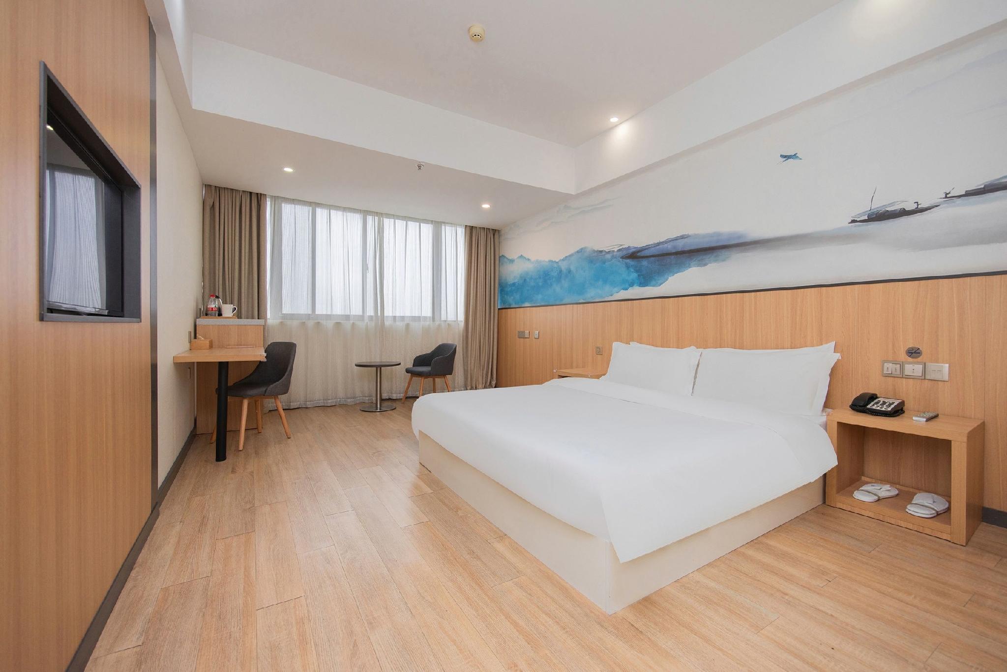 Room, King Bed