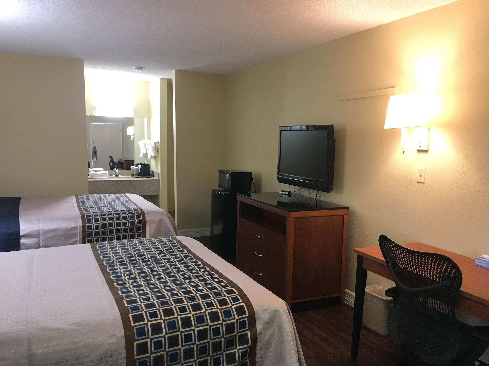 Navasota Inn 19/25