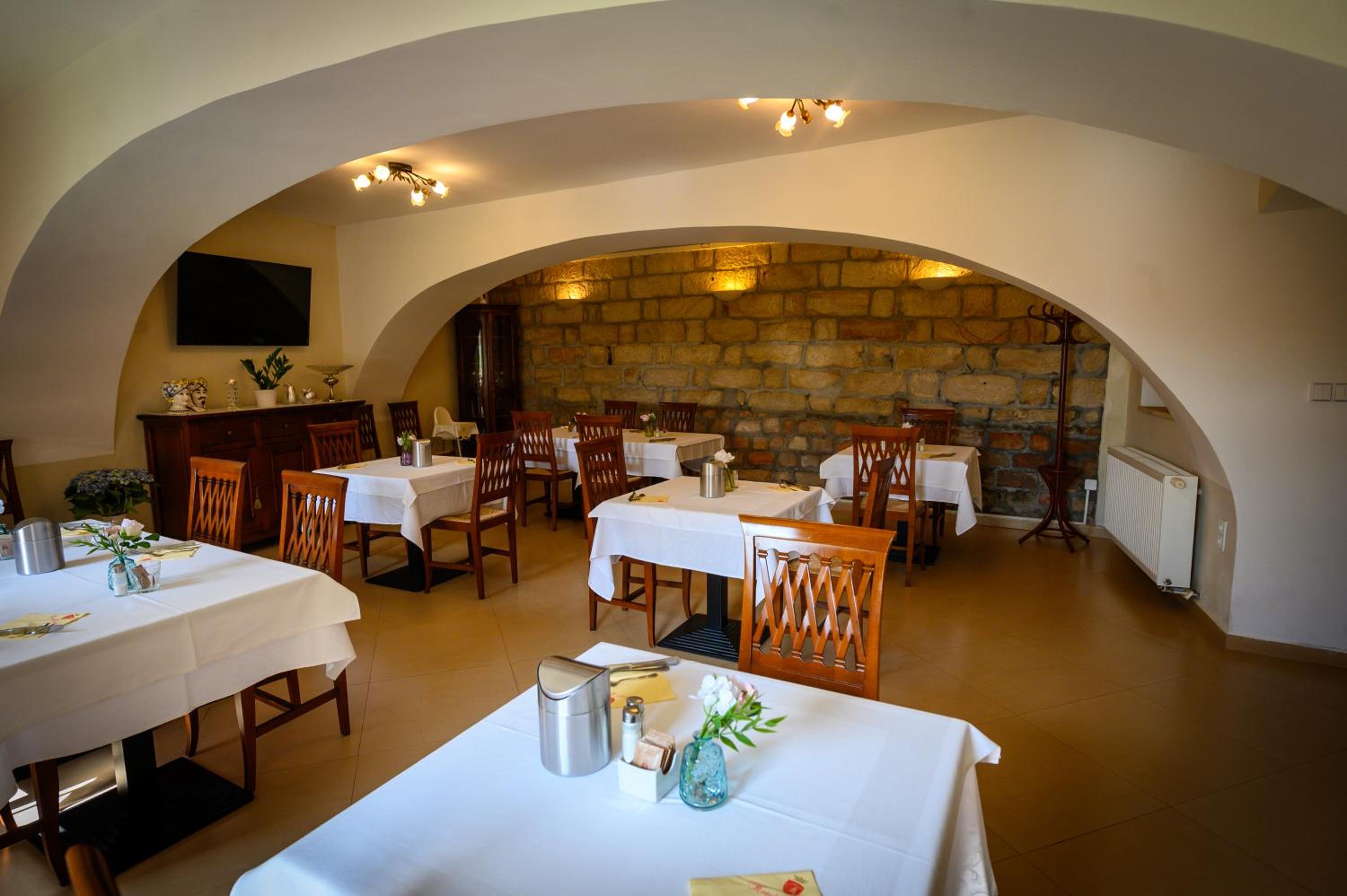 Hotel U Krale 34/50