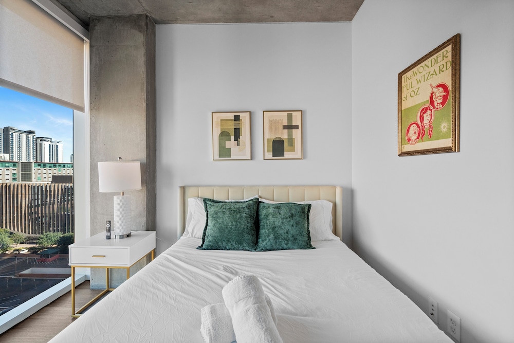 Premium Stay 2mins to PHX Convention Ctr 4/27