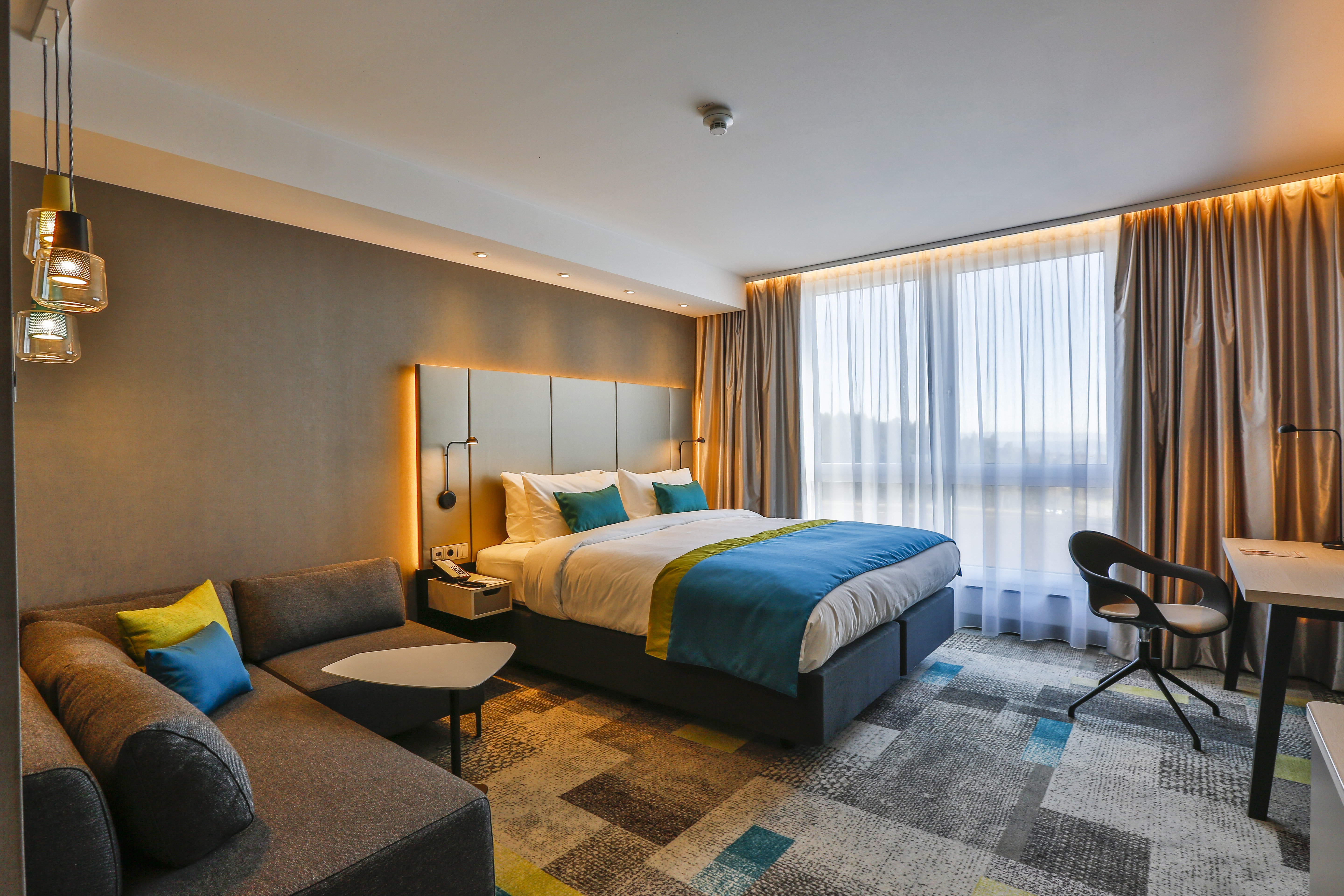 HOLIDAY INN VILLINGEN - SCHWENNINGEN 25/76