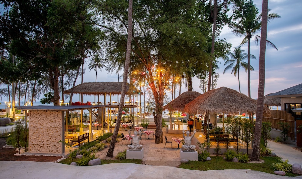 Villa Cha Cha Krabi Beachfront Resort 61/69
