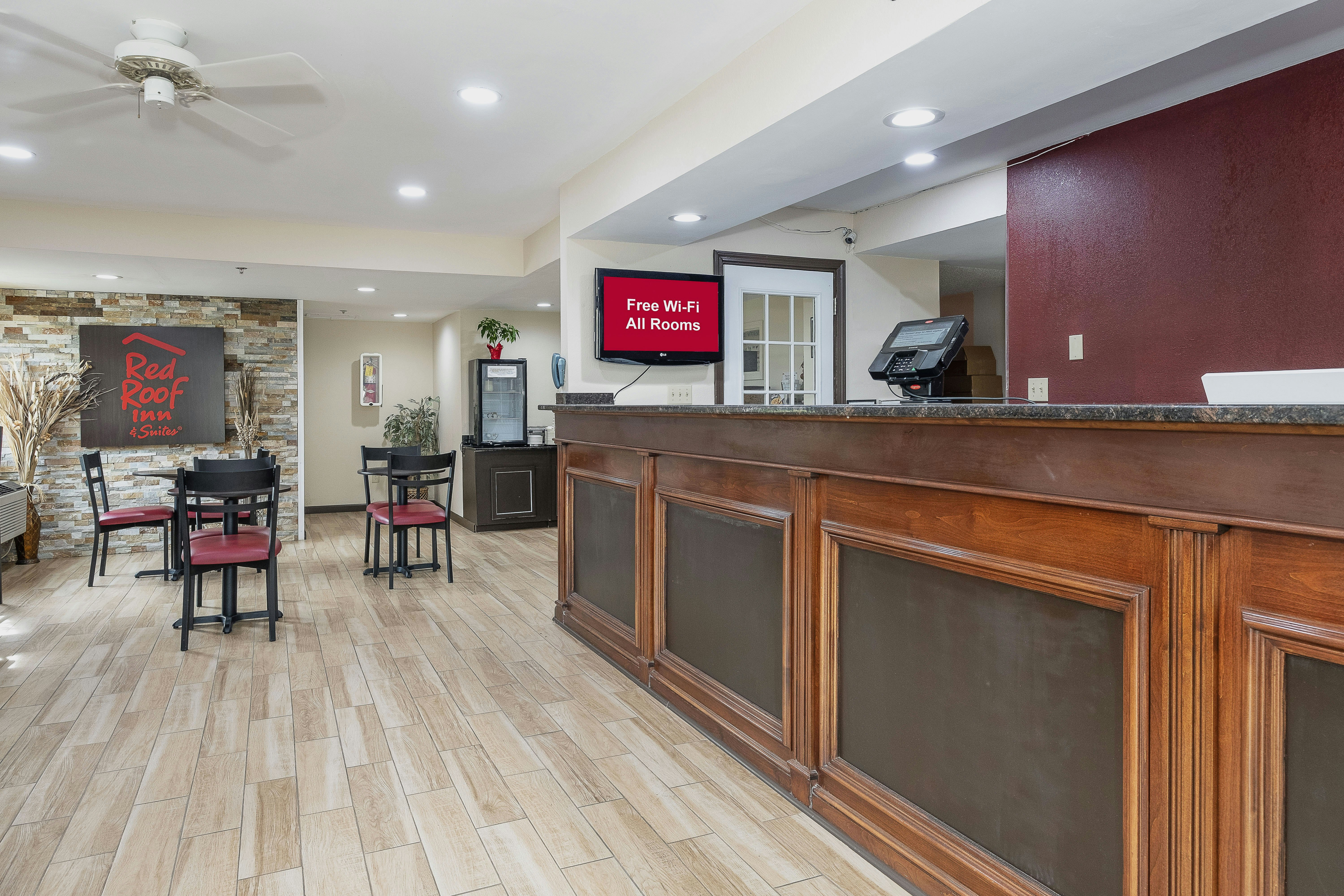 Red Roof Inn and Suites Rome 3/14