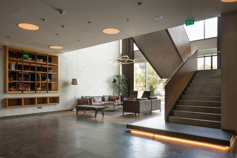 SHERATON NOVI SAD 2/48