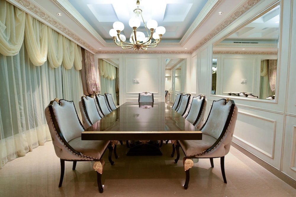 Myko Hotel And Convention Center Makassar 53/64