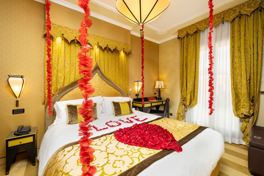 Ai Mori d'Oriente Hotel 9/50