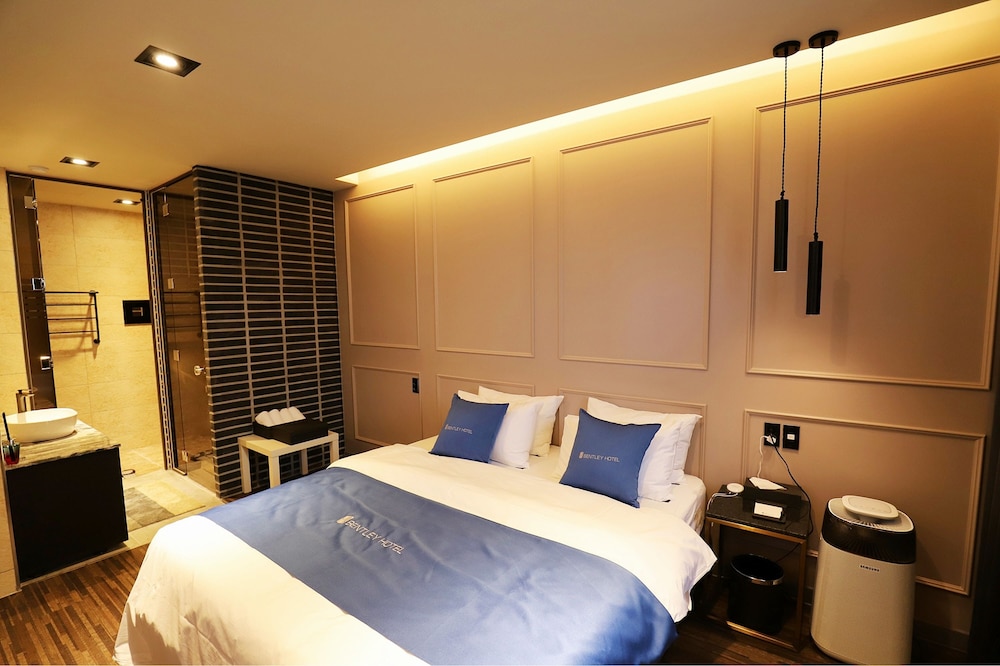 Hotel Bentley 24/57