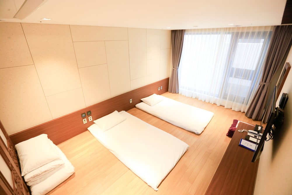 Hotel Air City Jeju 34/63